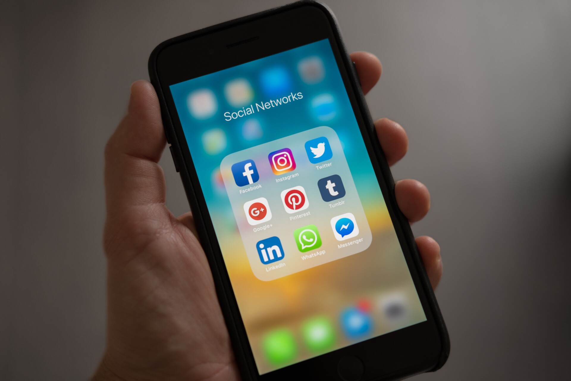PIW-Social-Media
